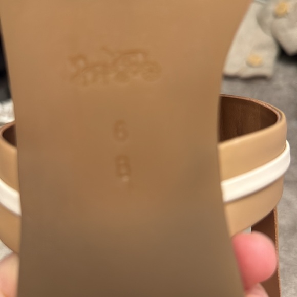 Coach sandals 6 - Picture 9 of 9